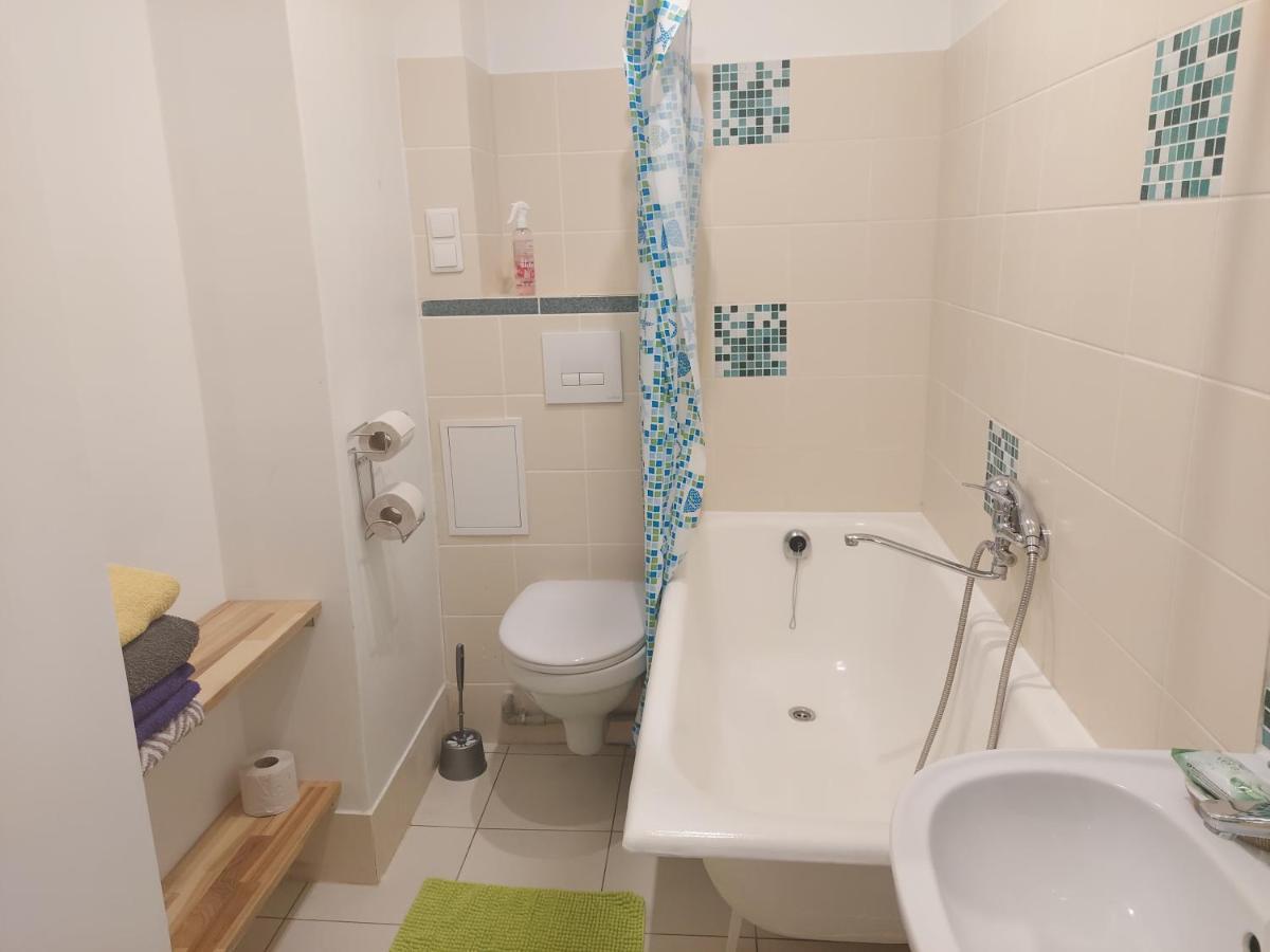 Midsummer House, Cozy And Comfortable Apartments In Riga Esterno foto